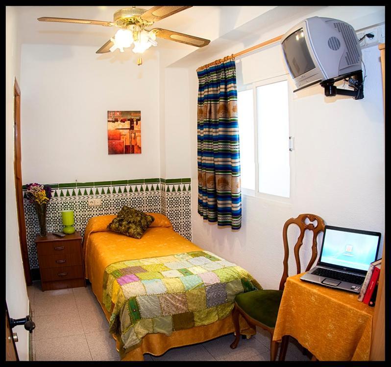 Hostal Estacion Almería Zewnętrze zdjęcie